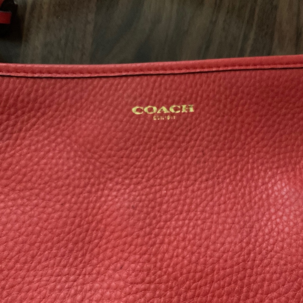 Coach Bucket Bag Pebbled Leather